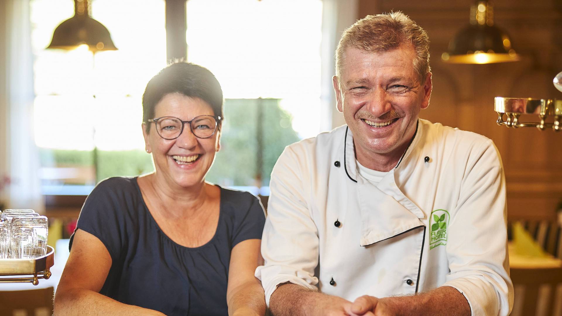 A photo of the two hosts in the Hotel & Restaurant Dobrachtal