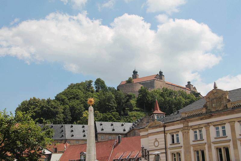 Blick ausgehend vom Marktplatz auf die Plassenburg [[source: 'Quelle: Stadt Kulmbach']]