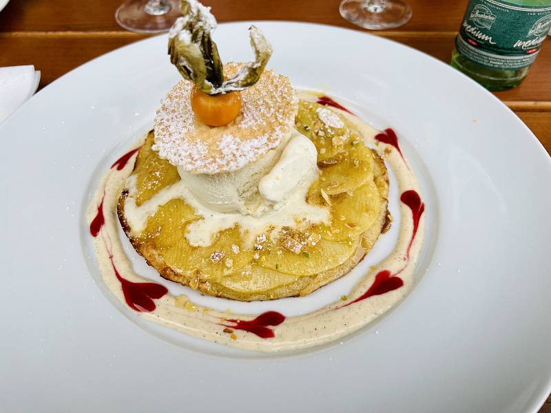 Apple pancake glazed with Calvados and vanilla ice cream